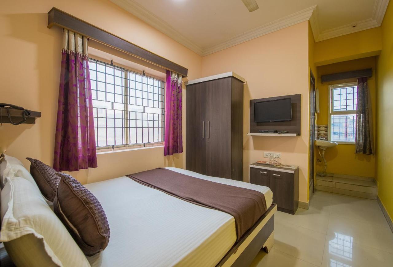 Lusia Inn Bangalore Buitenkant foto